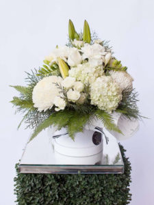 white-cluster-the-lush-lily-brisbane-florist-flower-delivery